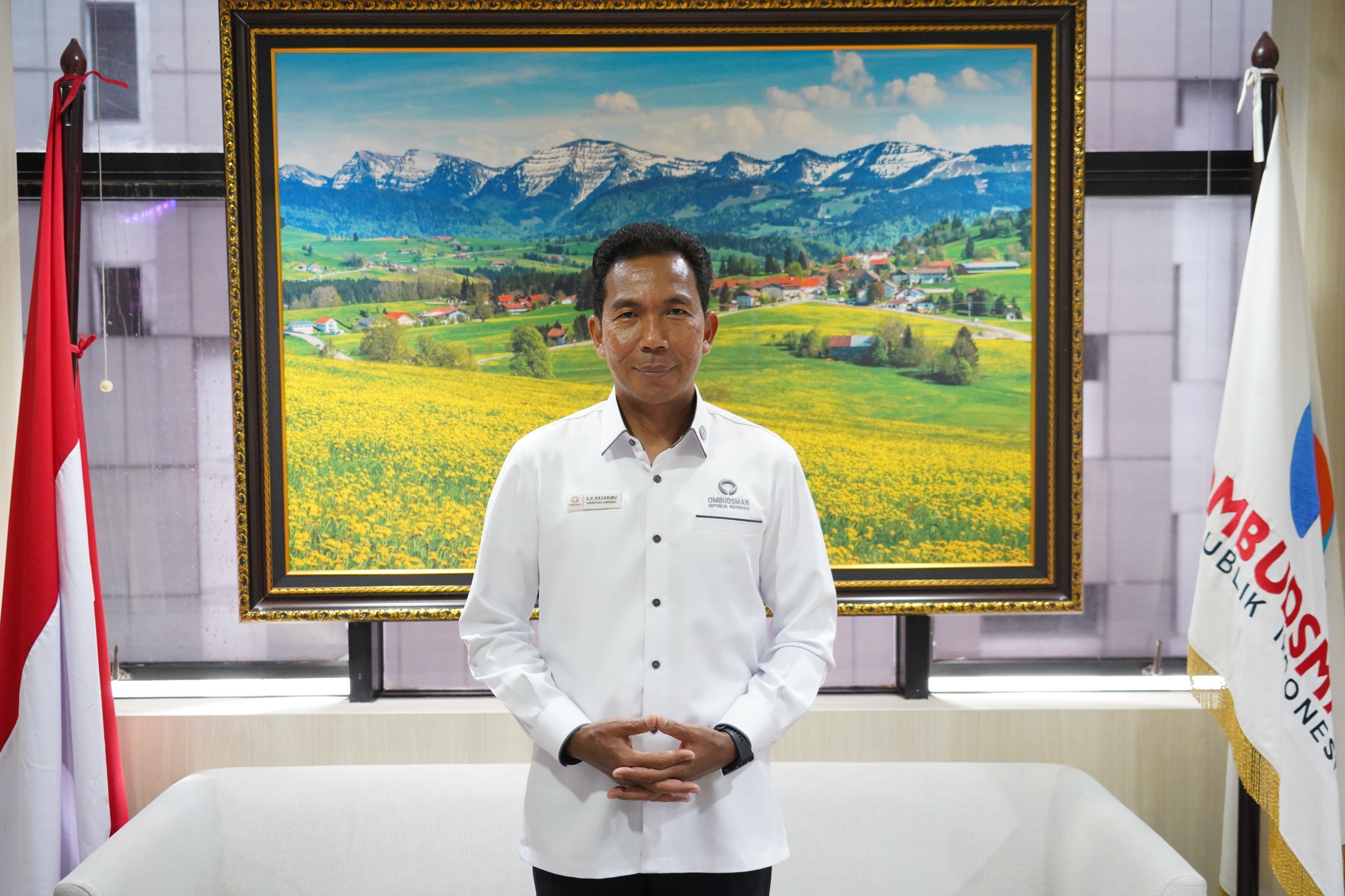 FENOMENAL: SUGANDA PANDAPOTAN PASARIBU SALAH SATU PESERTA SELEKSI CALON PIMPINAN (CAPIM) KPK BEGITU BANYAK MENDAPAT DUKUNGAN DARI BERBAGAI ORGANISASI KEMASYARAKATAN DI INDONESIA