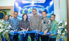 BRI Peduli Hadirkan Gerai CERDAS PeKA di Unair untuk Gen Z